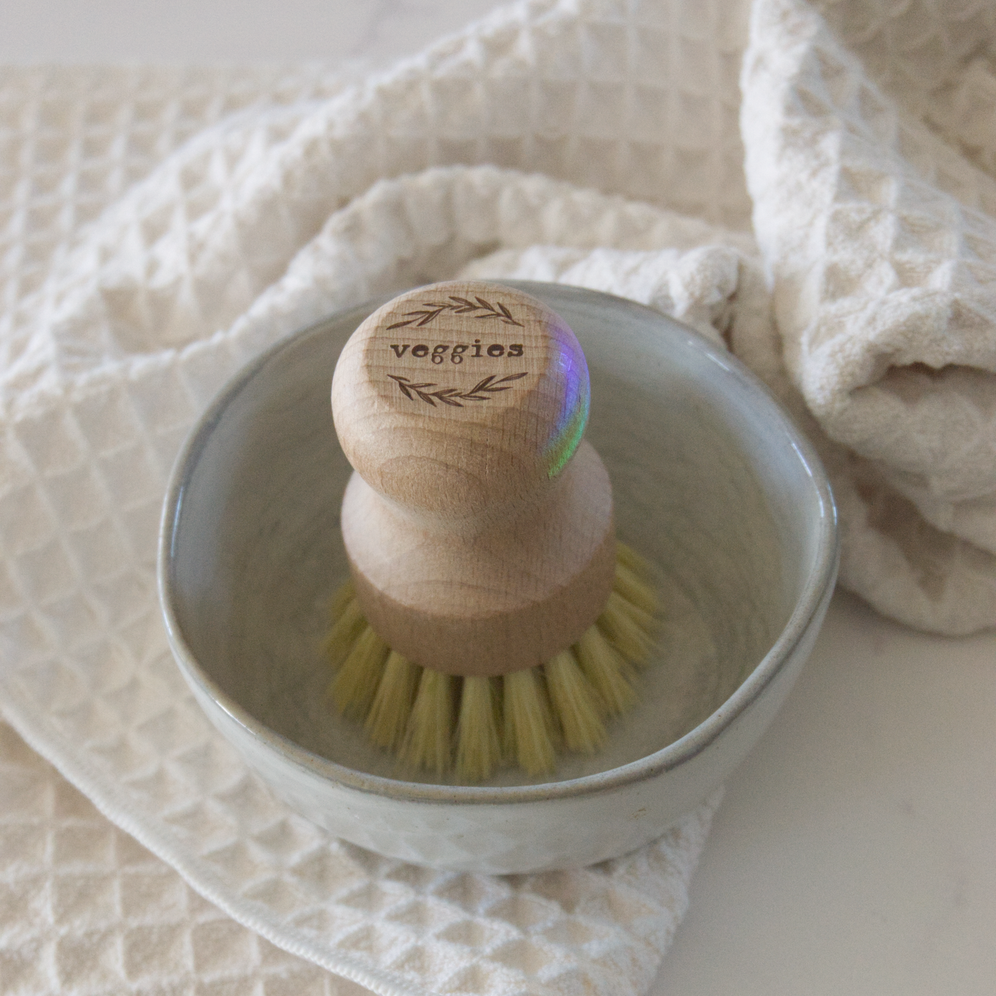 {Veggies} Natural Scrub Brush with Beech Wood + Sisal